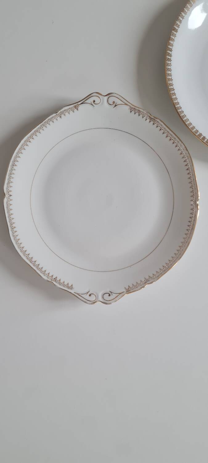 Pair of porcelain cake dishes