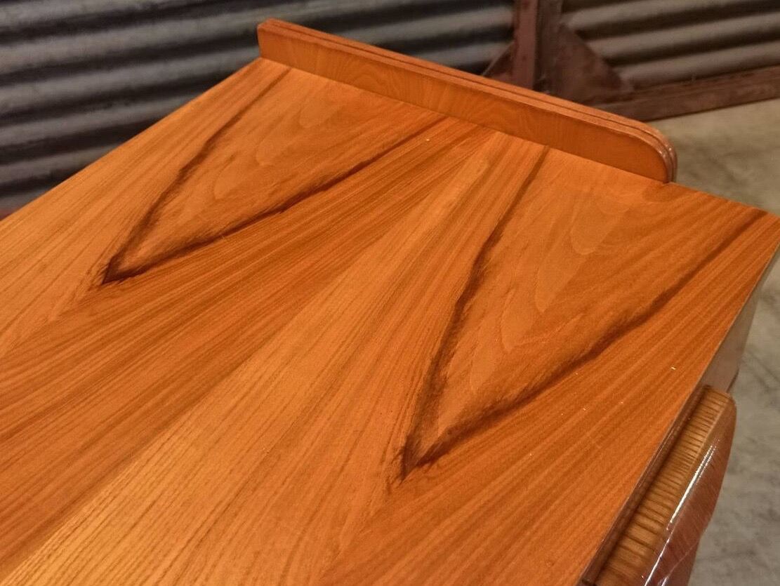 Buffet vintage en bois de Frantisek Jirak. Edition Tatra Nabytok.  République tchèque