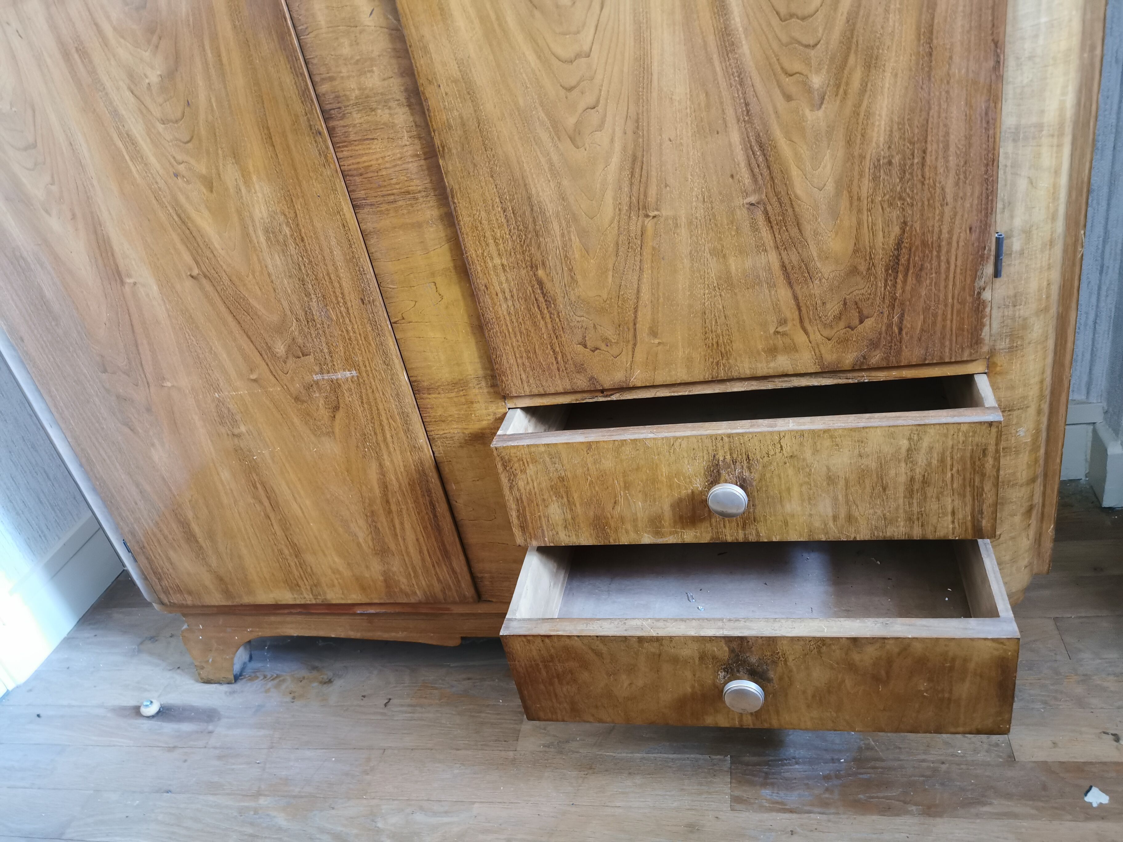 Vintage asymmetric cabinet