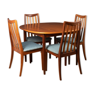 Table & 4 chaises par