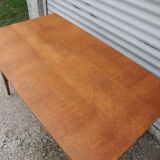 Scandinavian table compass feet