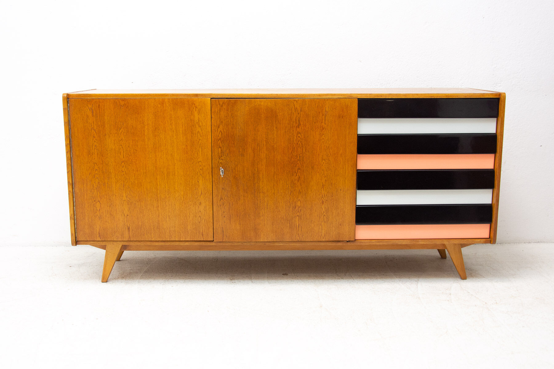 Mid Century U-460 sideboard by Jiří Jiroutek for Interiér Praha