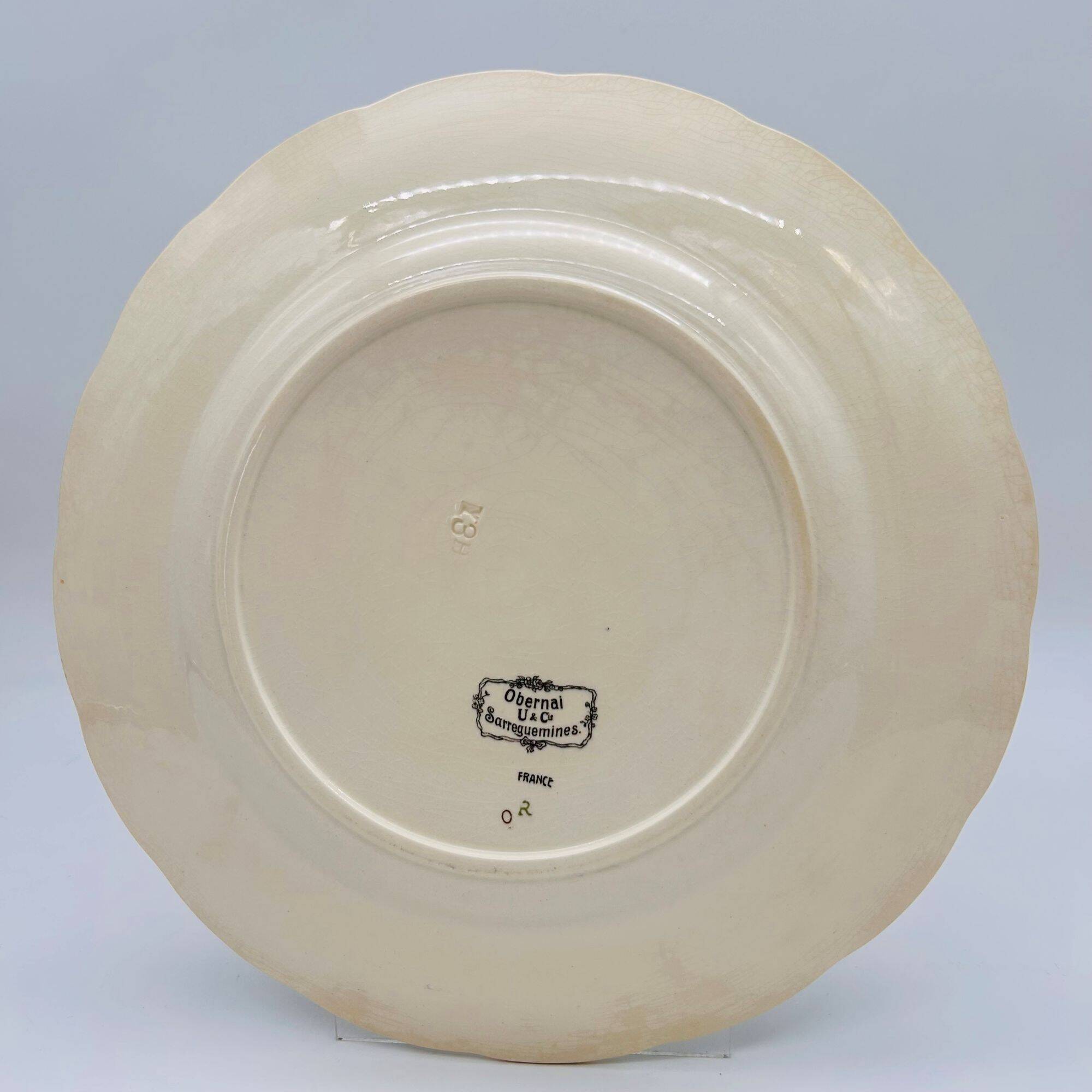 Set of 2 "Obernai" dishes from the Sarreguemines pottery.