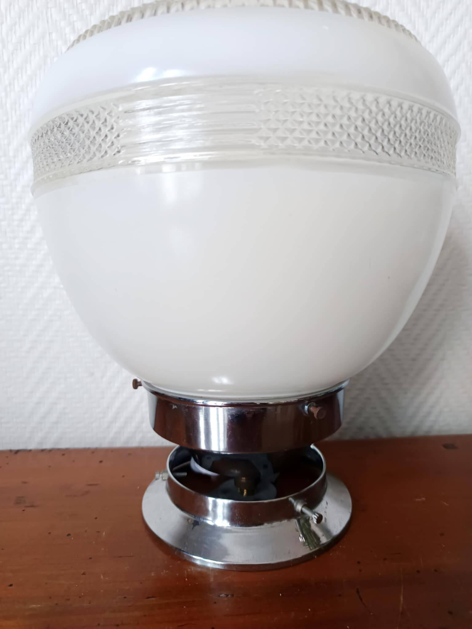 Lampe space age globe et chrome