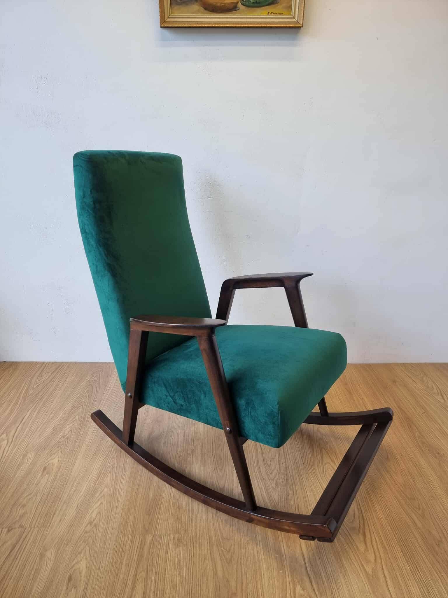 Chaise à bascule vintage des années 50.