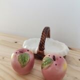 Set of salt shaker and pepper vintage apple slip in basket made in Korea
