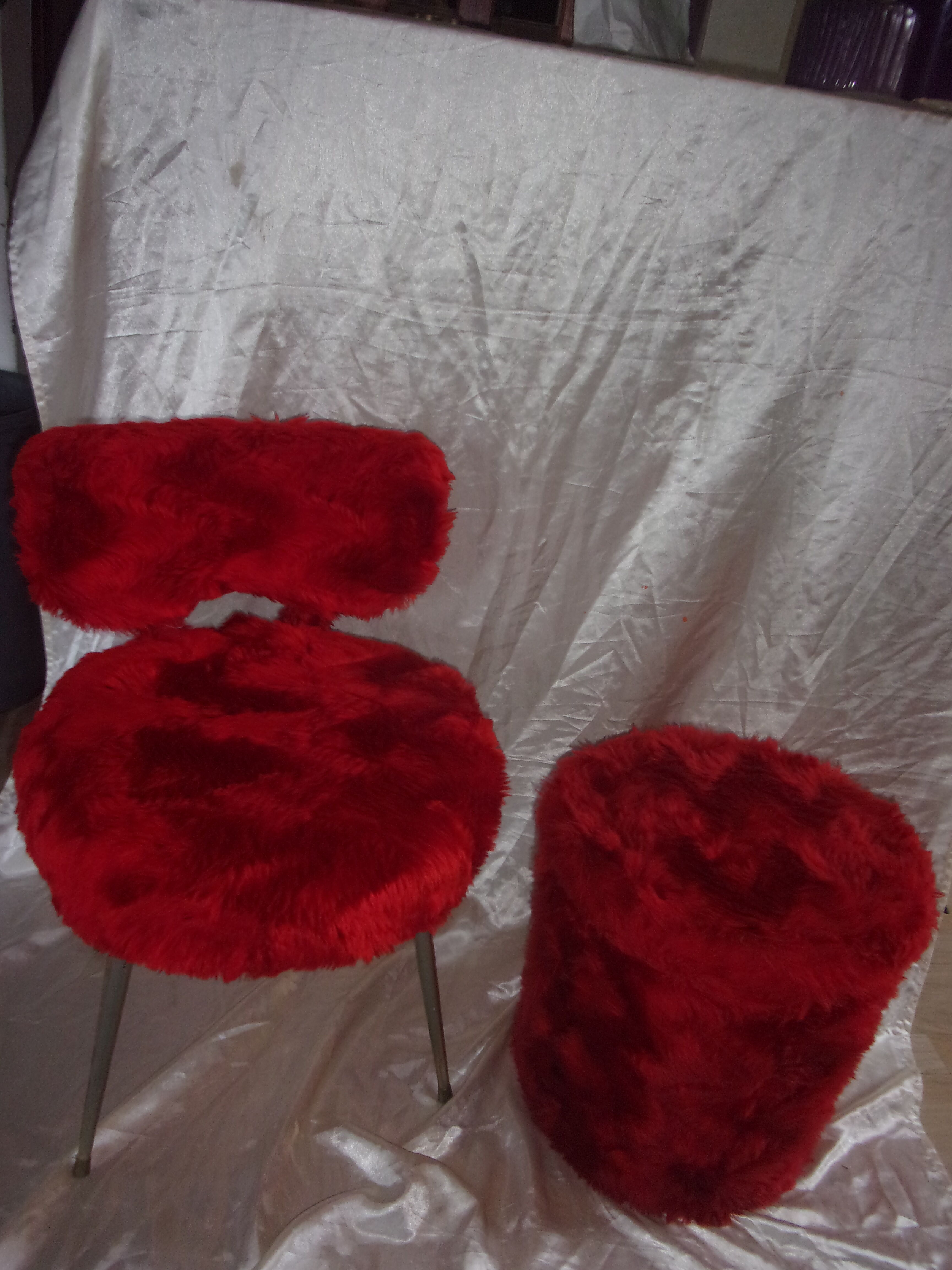 Chair and pouf pelfran