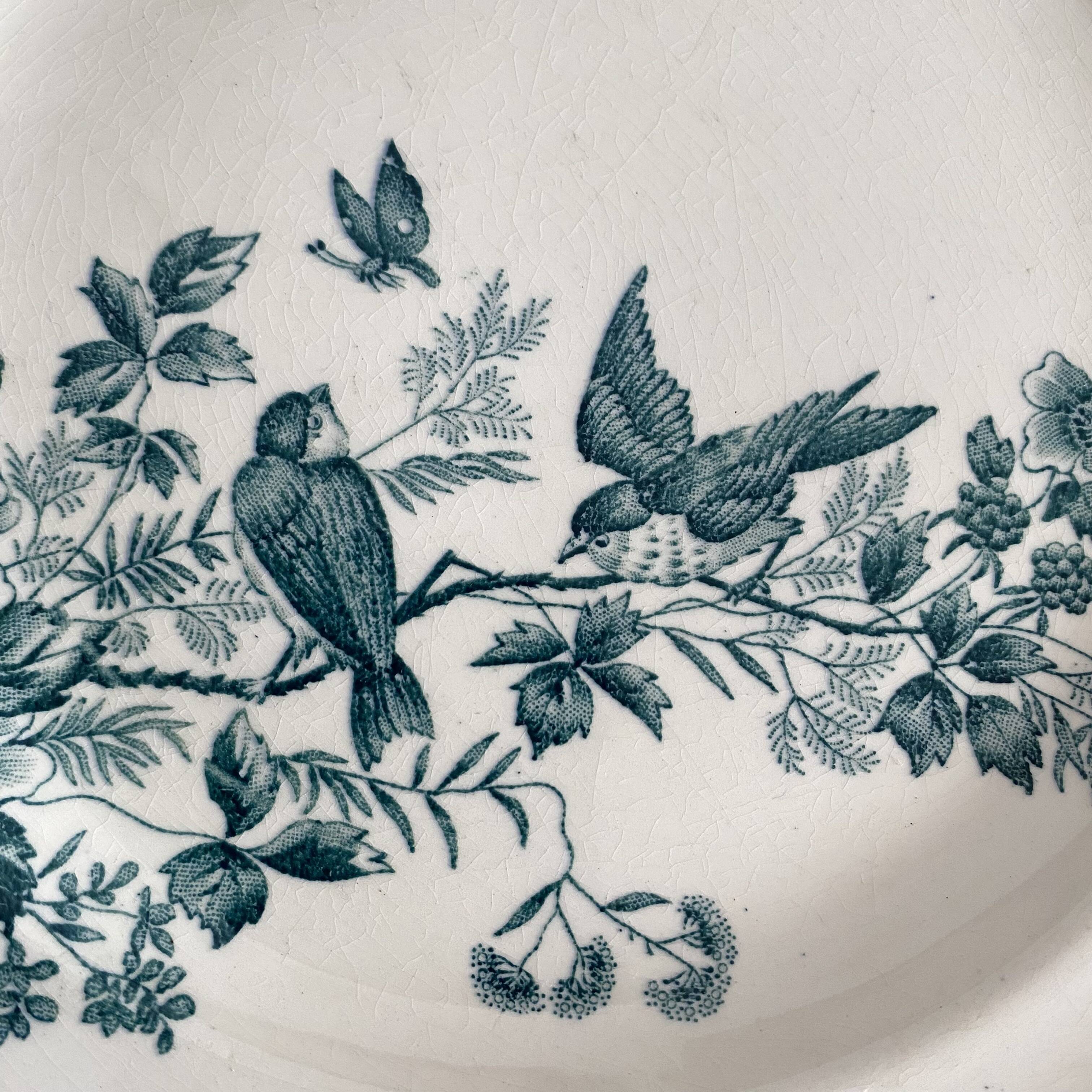 Assiettes plates en terre de fer Longwy "Mignon"