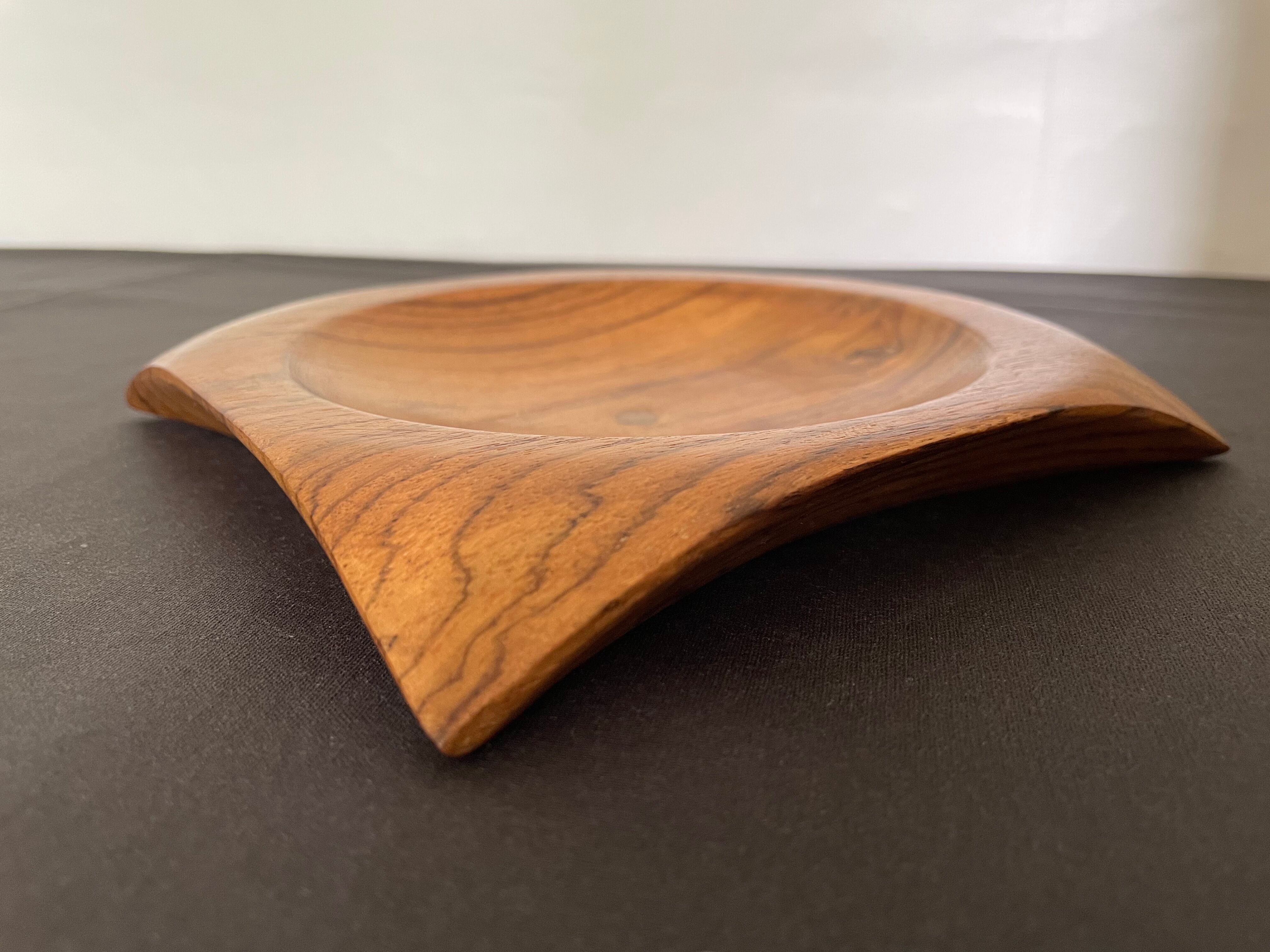 Turned wooden pocket tray
