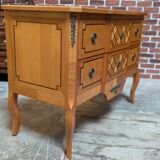 Transitional style chest of drawers