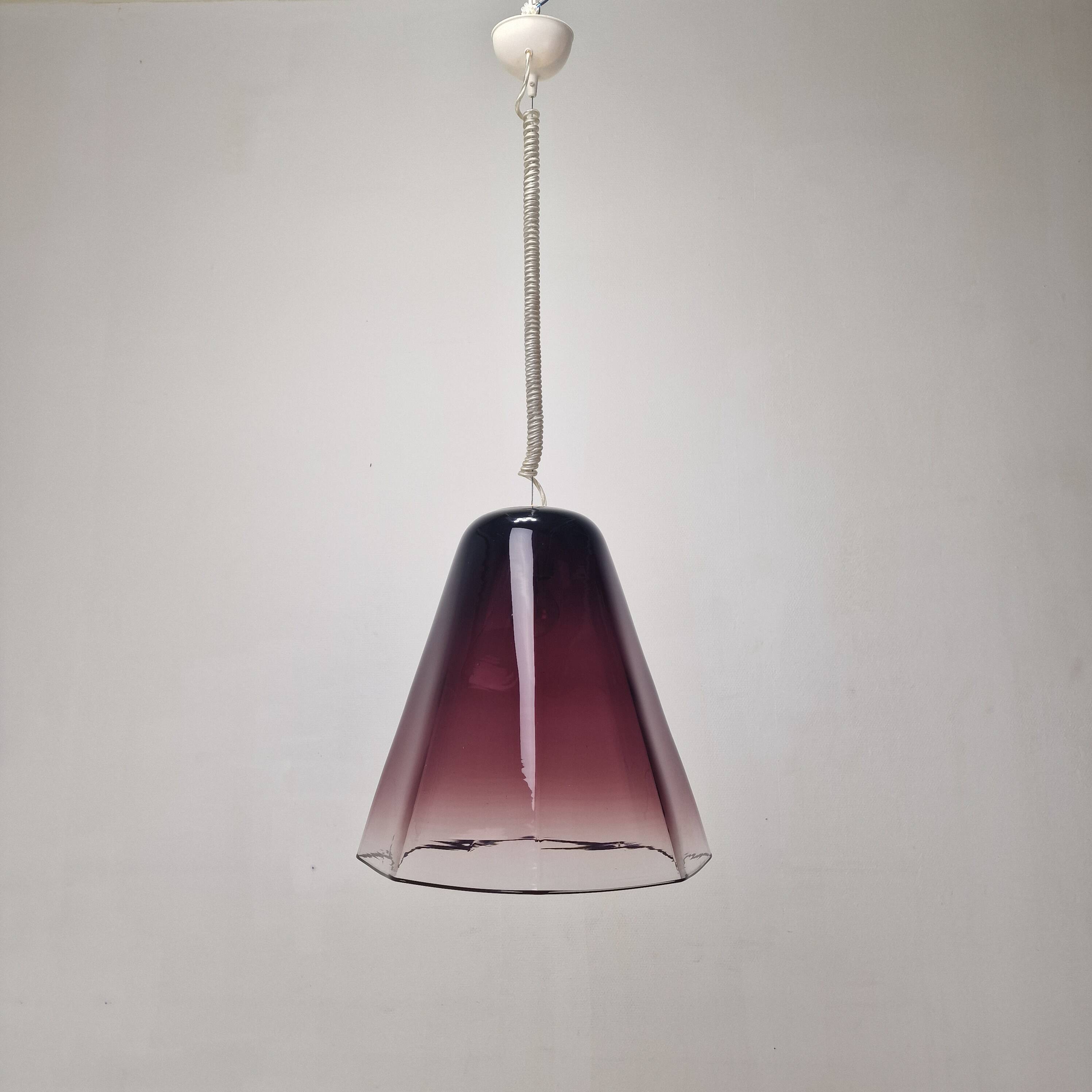 Italian Elegance – Leucos Pendant Light with Transparent Purple Murano Glas