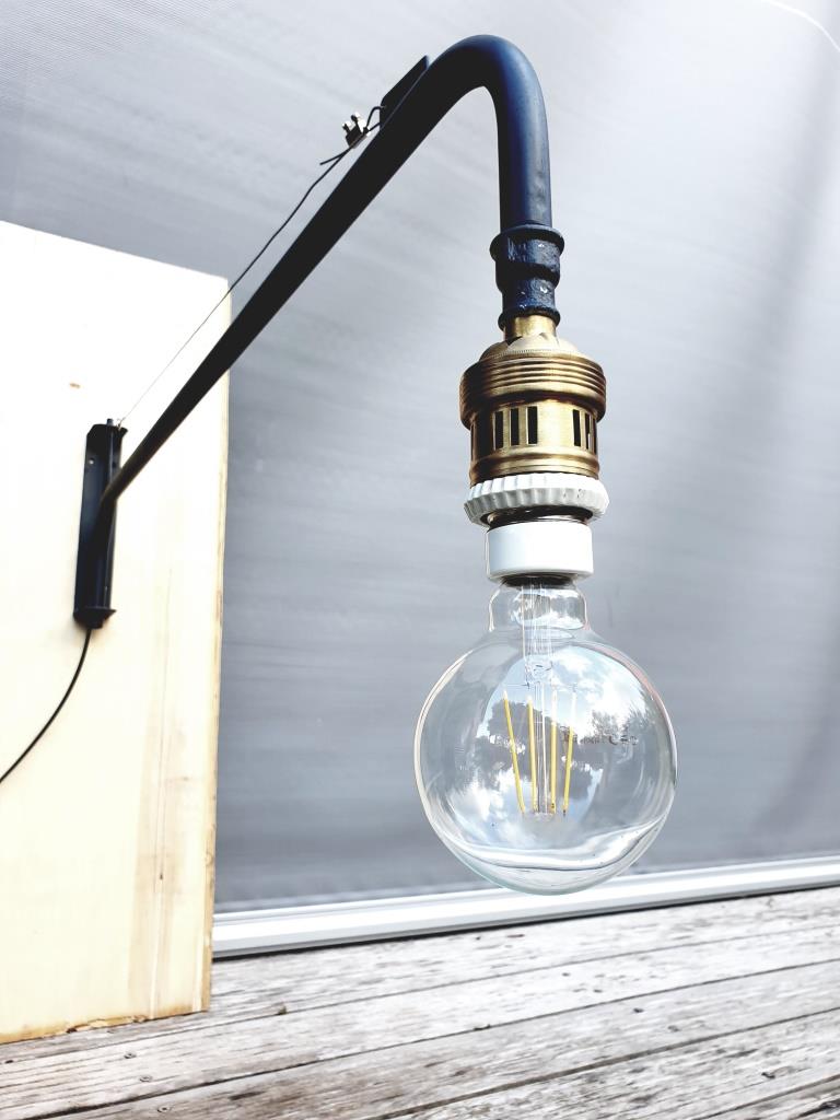 Minimalist sconce JIB105