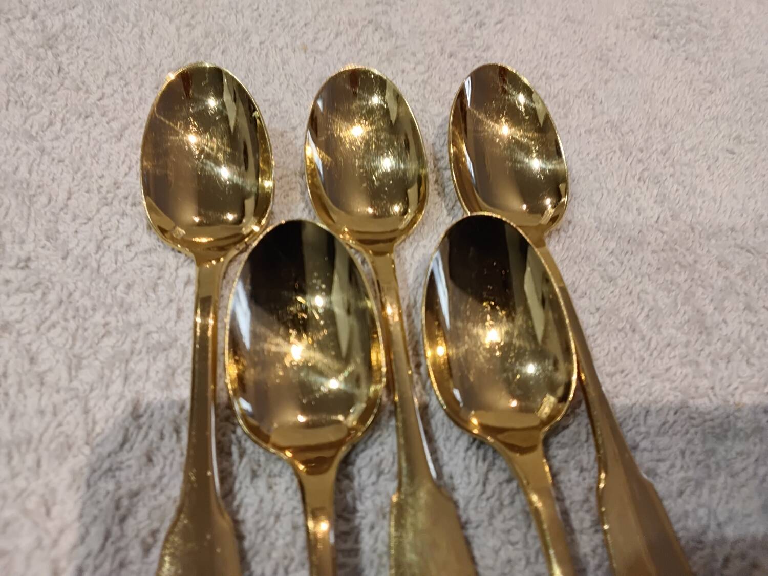 5 gilt metal mocha spoons by Christofle silversmiths, Cluny pattern, 10cm