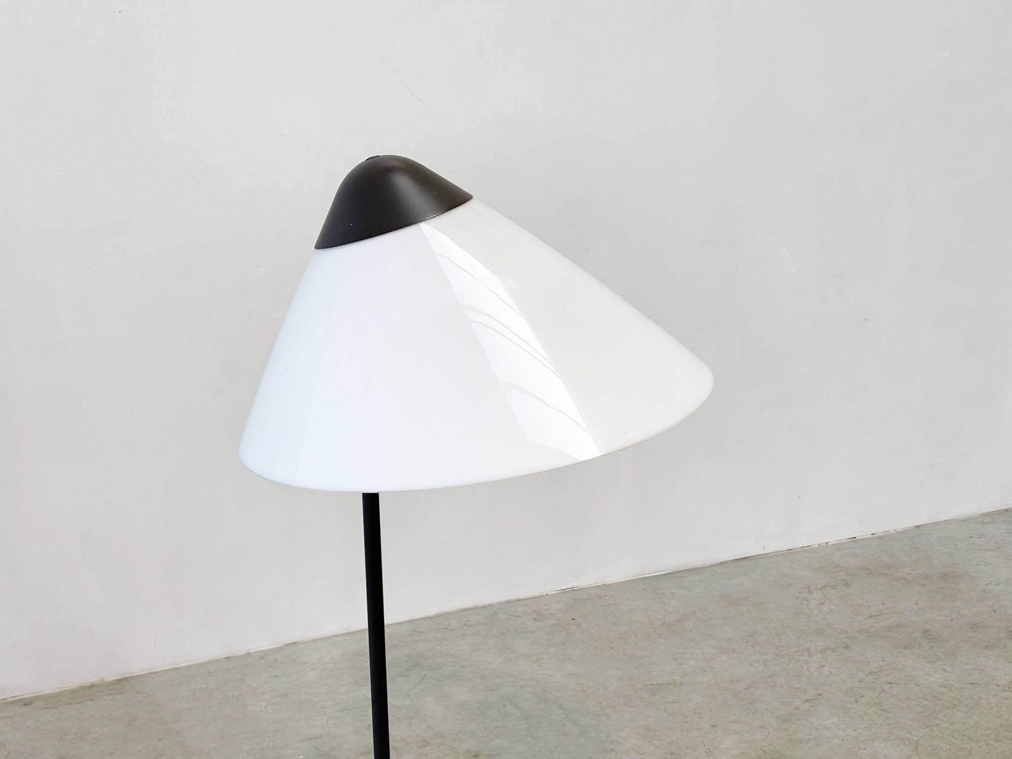 Hans Wegner Opala floor lamp for Louis Poulsen