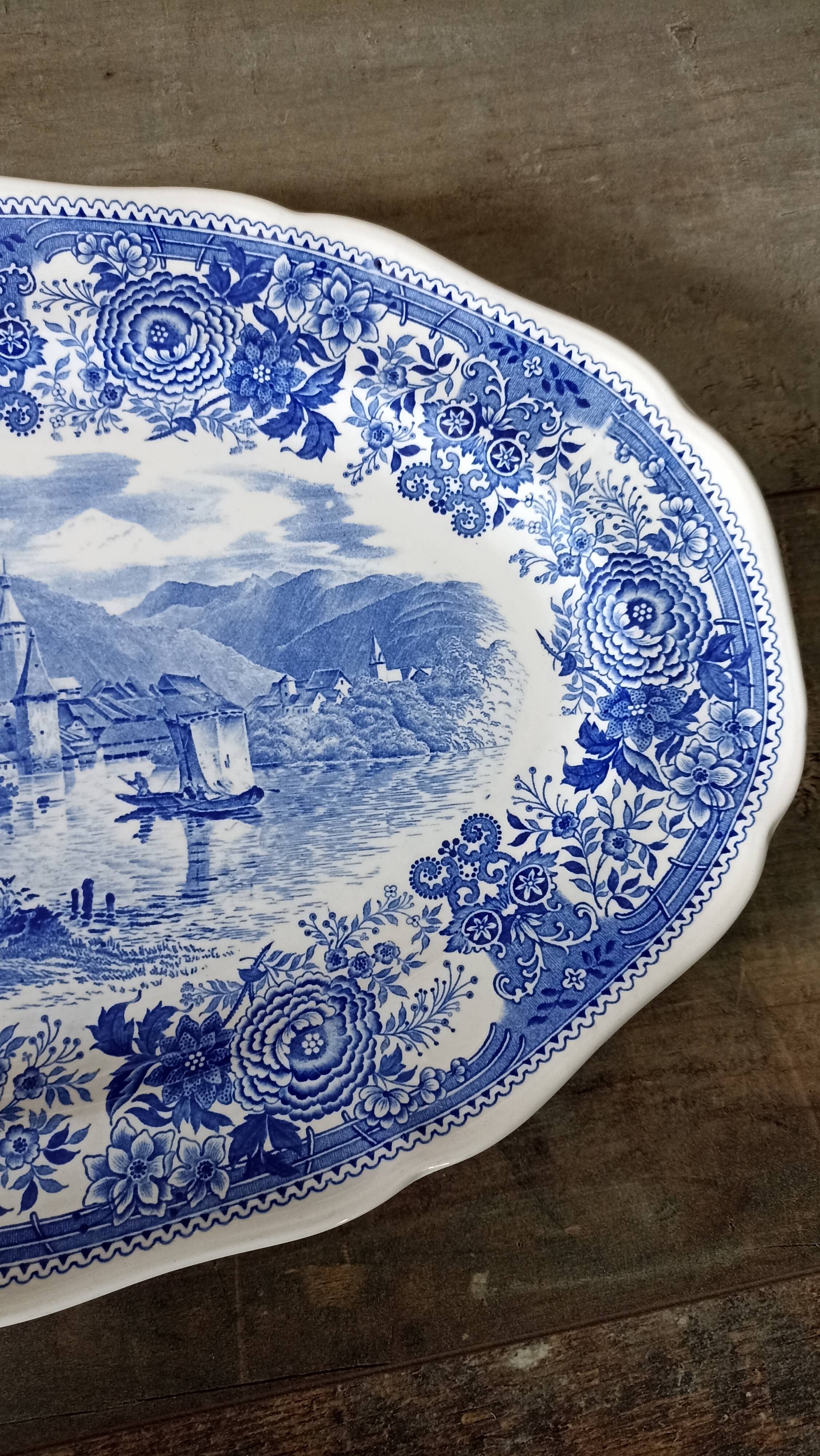 Villeroy and Boch oval dish