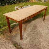 Farm table