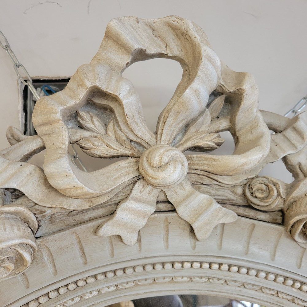 Louis XVI medallion mirror