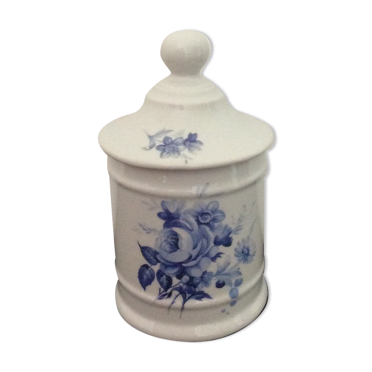 Pot with porcelain lid of the Lys Royal Limoges