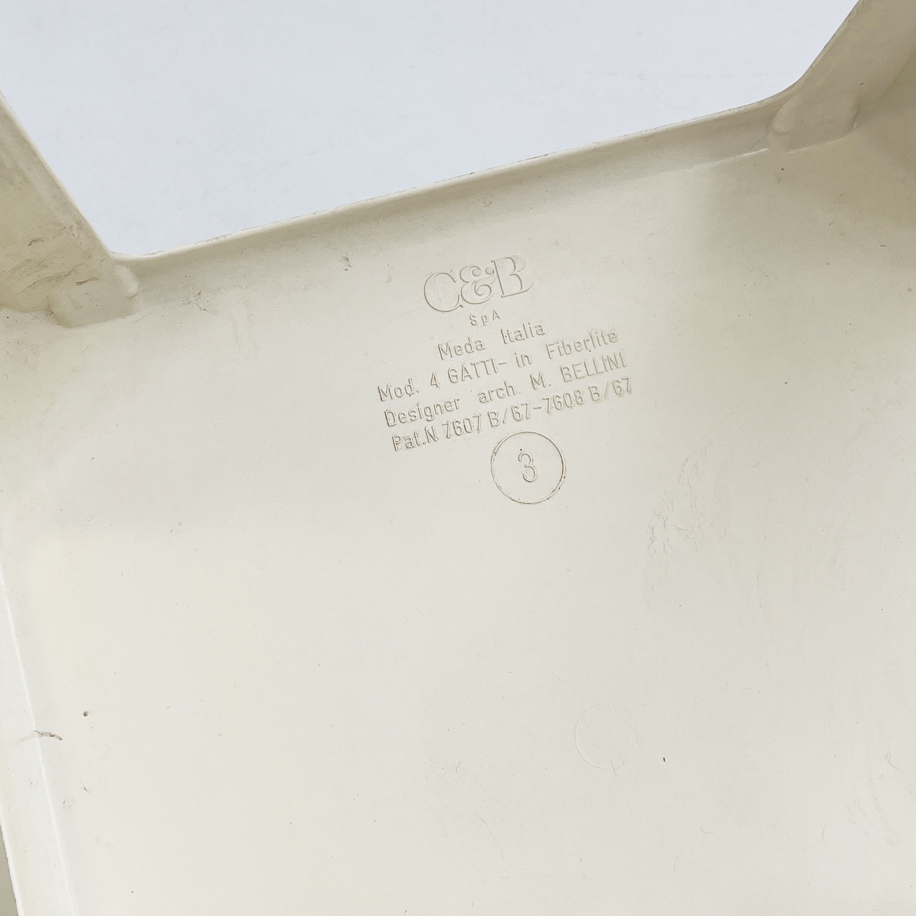 Set of 4 white "Quattro Gatti" side tables by Mario Bellini for C&B Italia, 1960