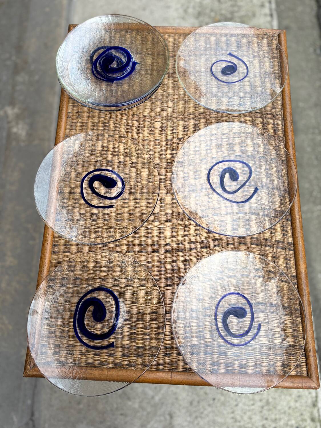8 vintage blown glass plates with swirl decoration