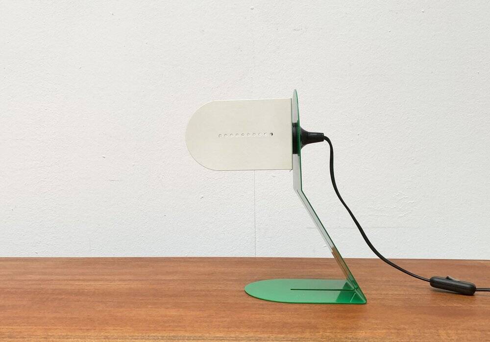 Minimalist metal table lamp from the postmodern space age, mid-century by Boccato Gigante Zambusi Architetti for Seccose, 1960s.