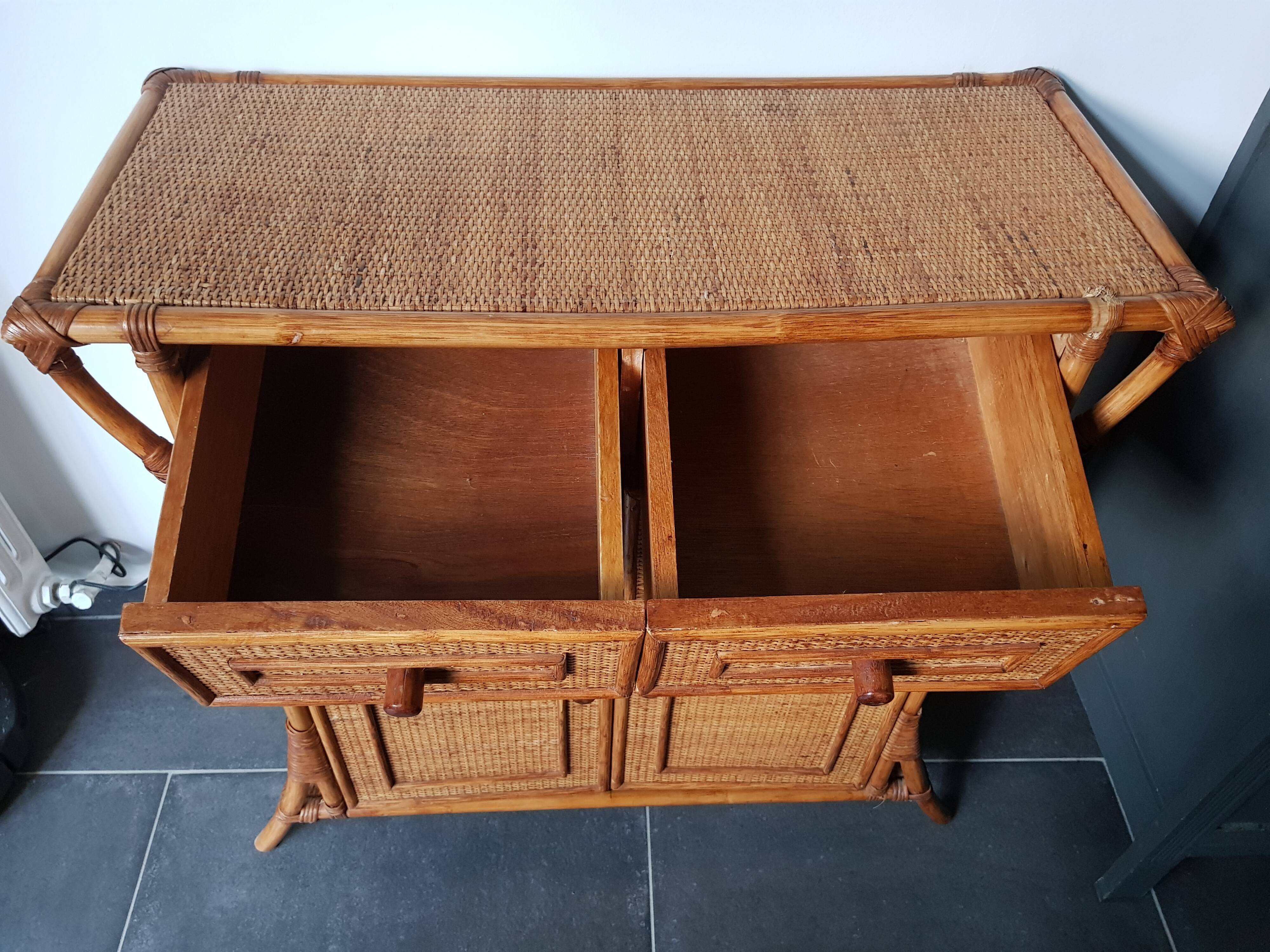 Chest of drawers in canning rattan and bamboo