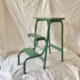 Vintage stepladder in green painted wood and steel