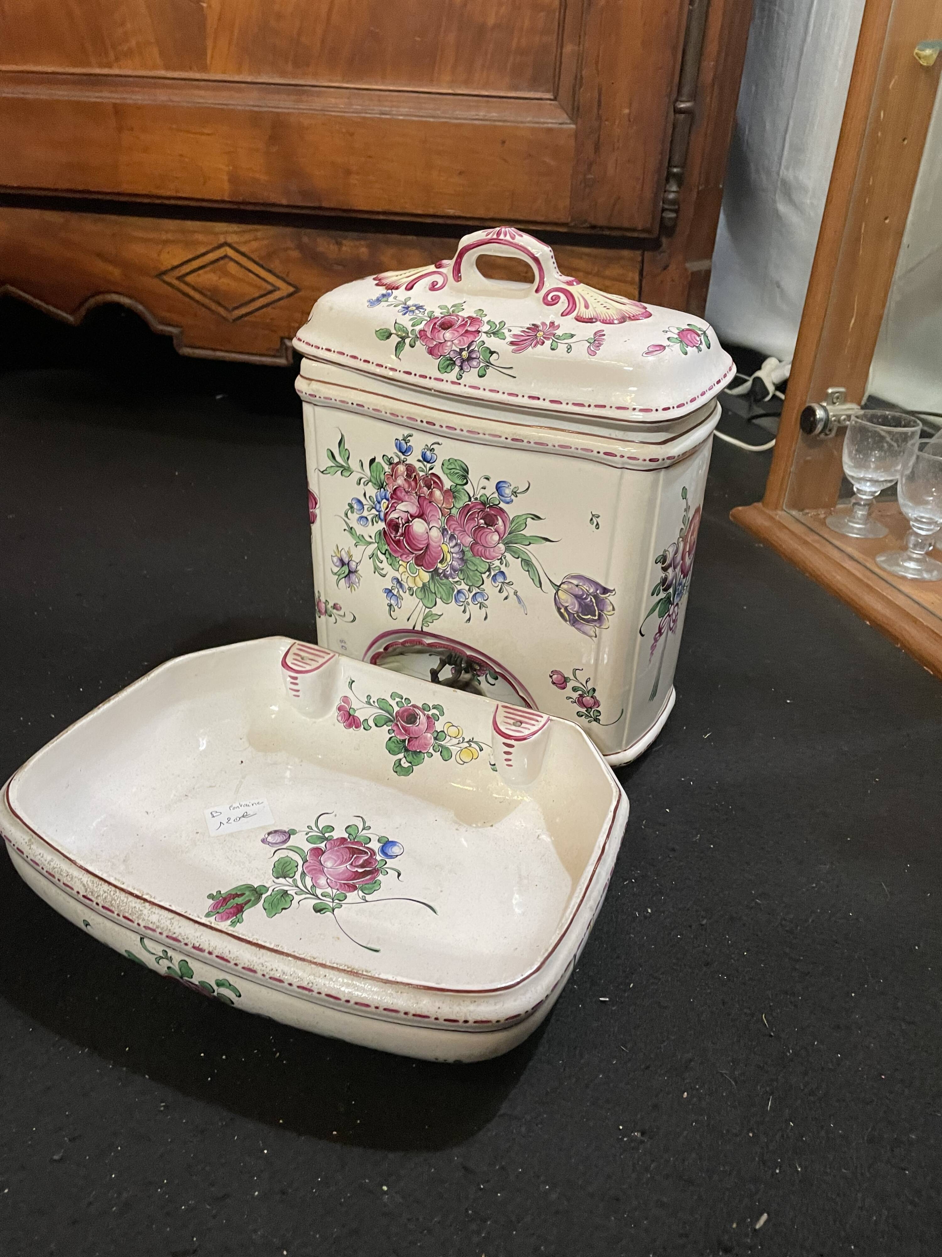 Strasbourg porcelain fountain