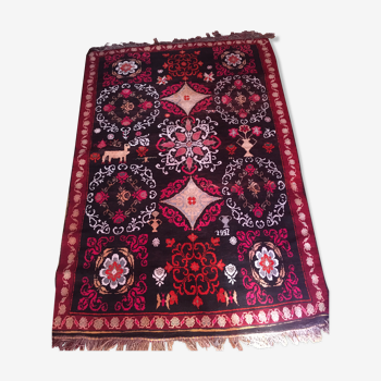 Tapis en laine tissé mains