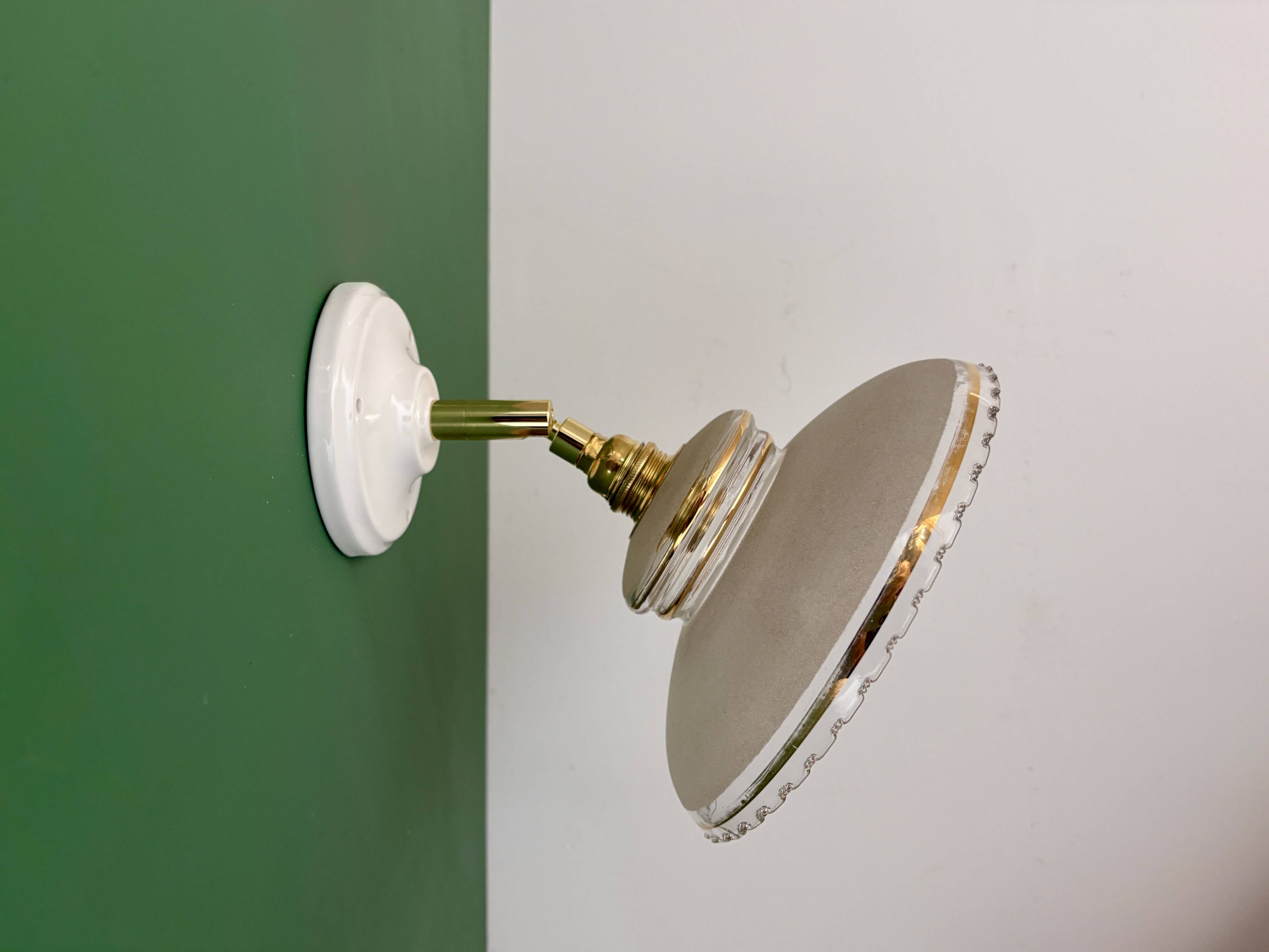 Vintage wall lamp with white and gold granite glass shade