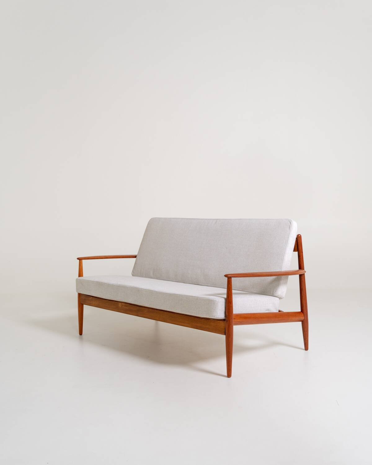 “118” Sofa by Grete Jalk for France & Daverkosen, 1950s