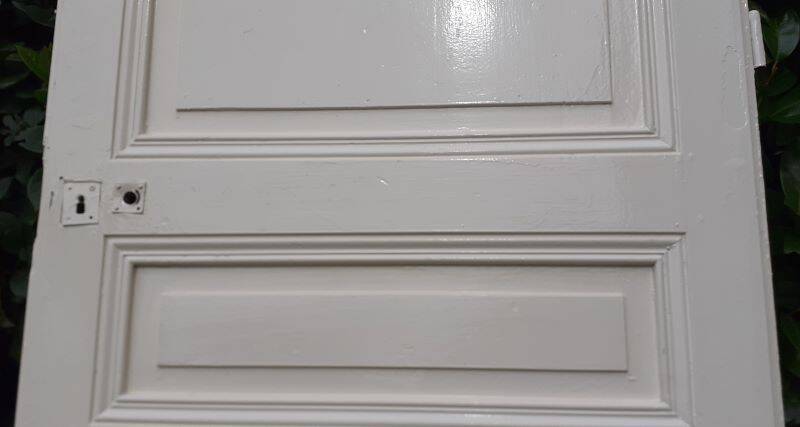 Communication door h221x79cm old paneled, molded, interior