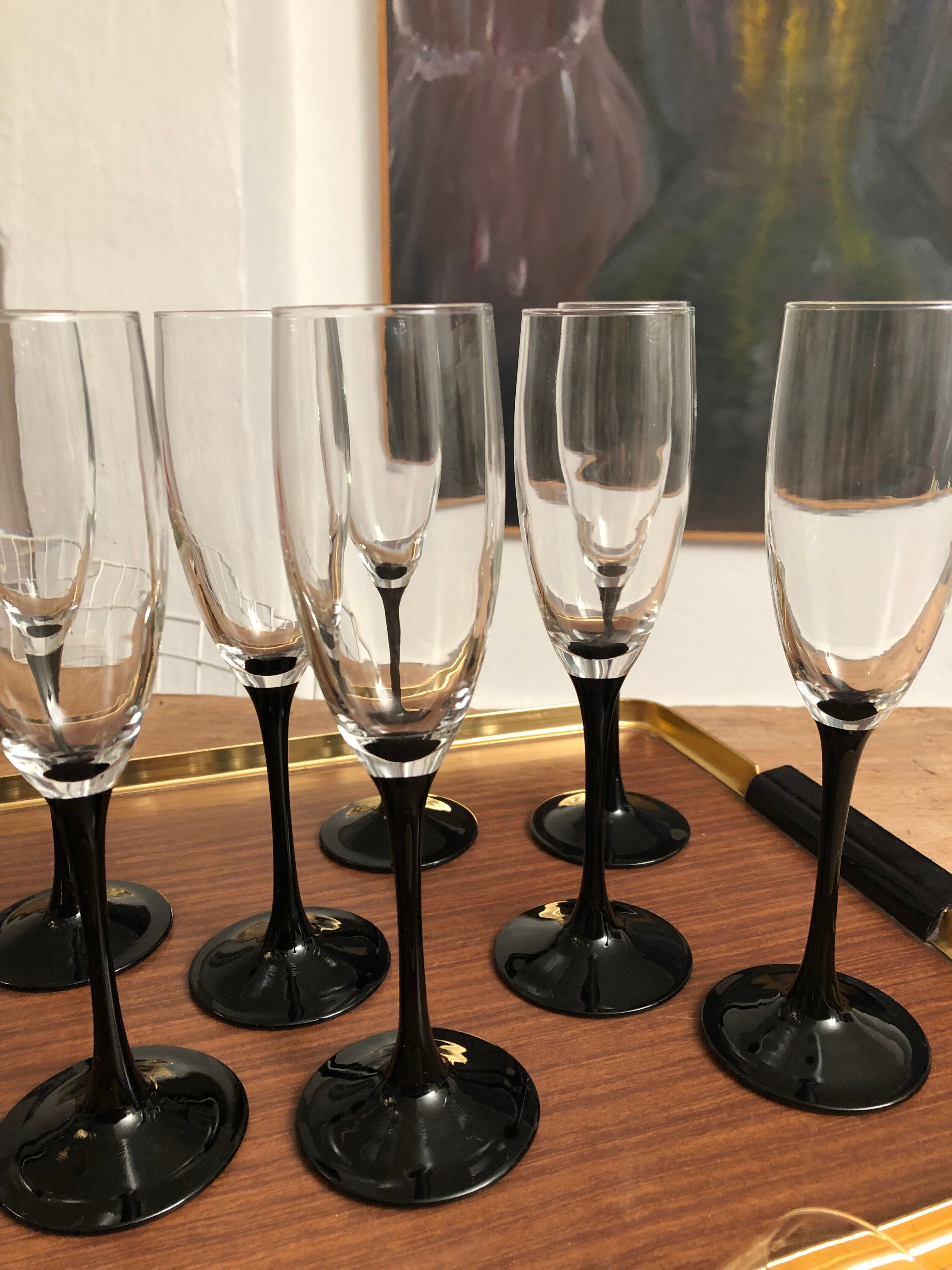 Service 12 vintage Luminarc flutes