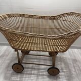 Rattan cradle on wheels