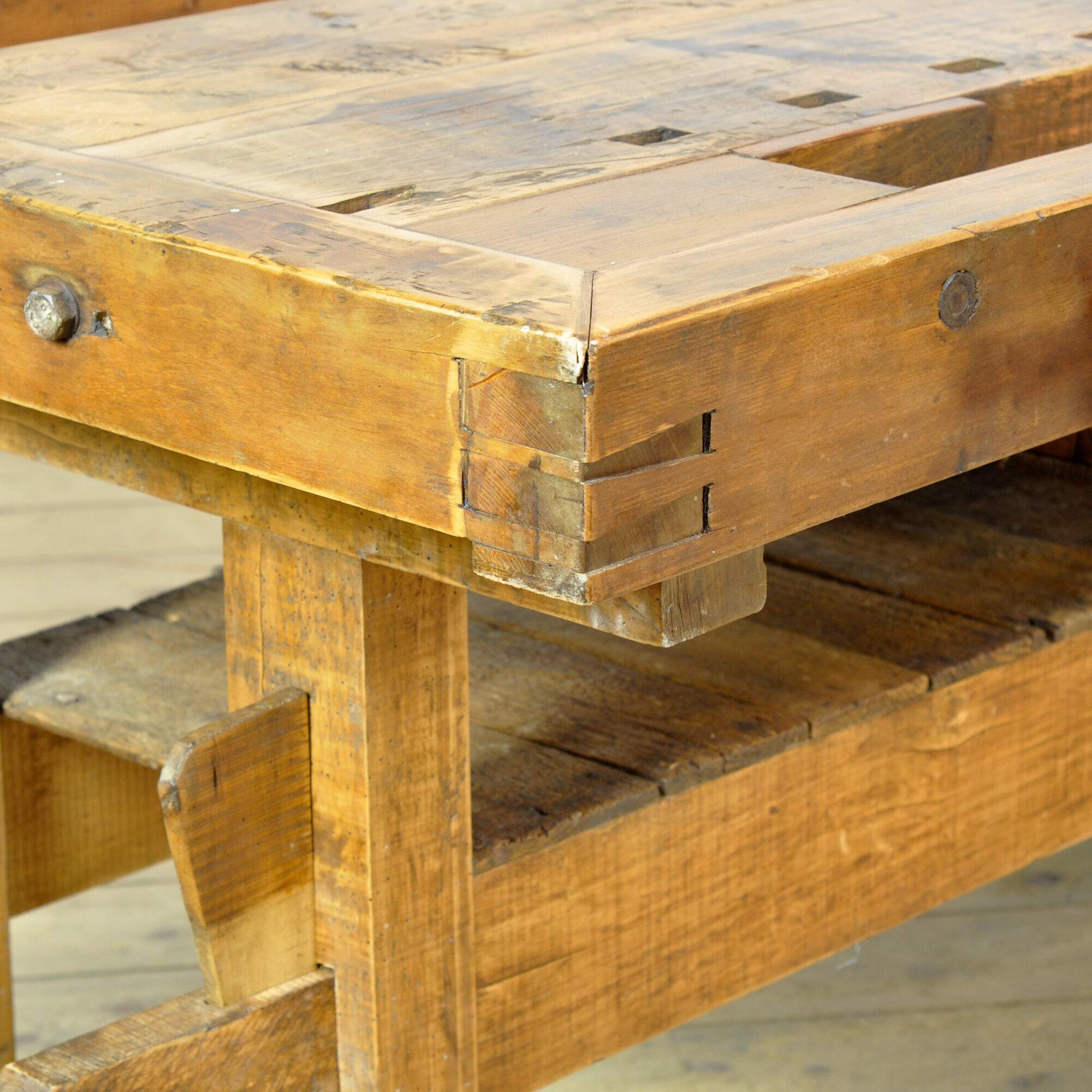 Oak carpenters workbench, circa 1920