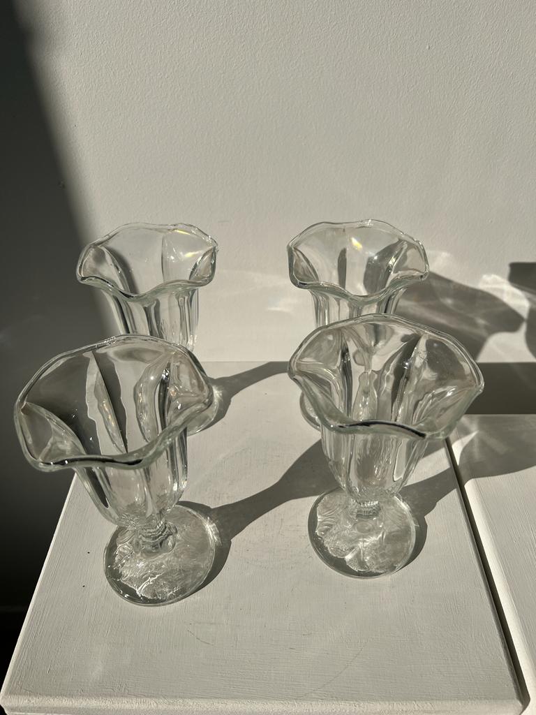 6 vintage ice cream cups with stylized foliage motifs
