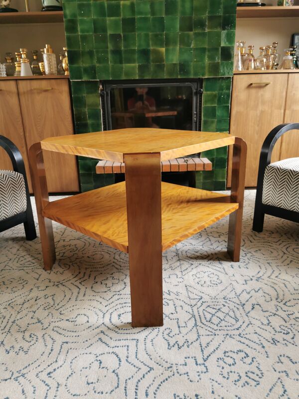 Table basse art déco carrée en bois clair