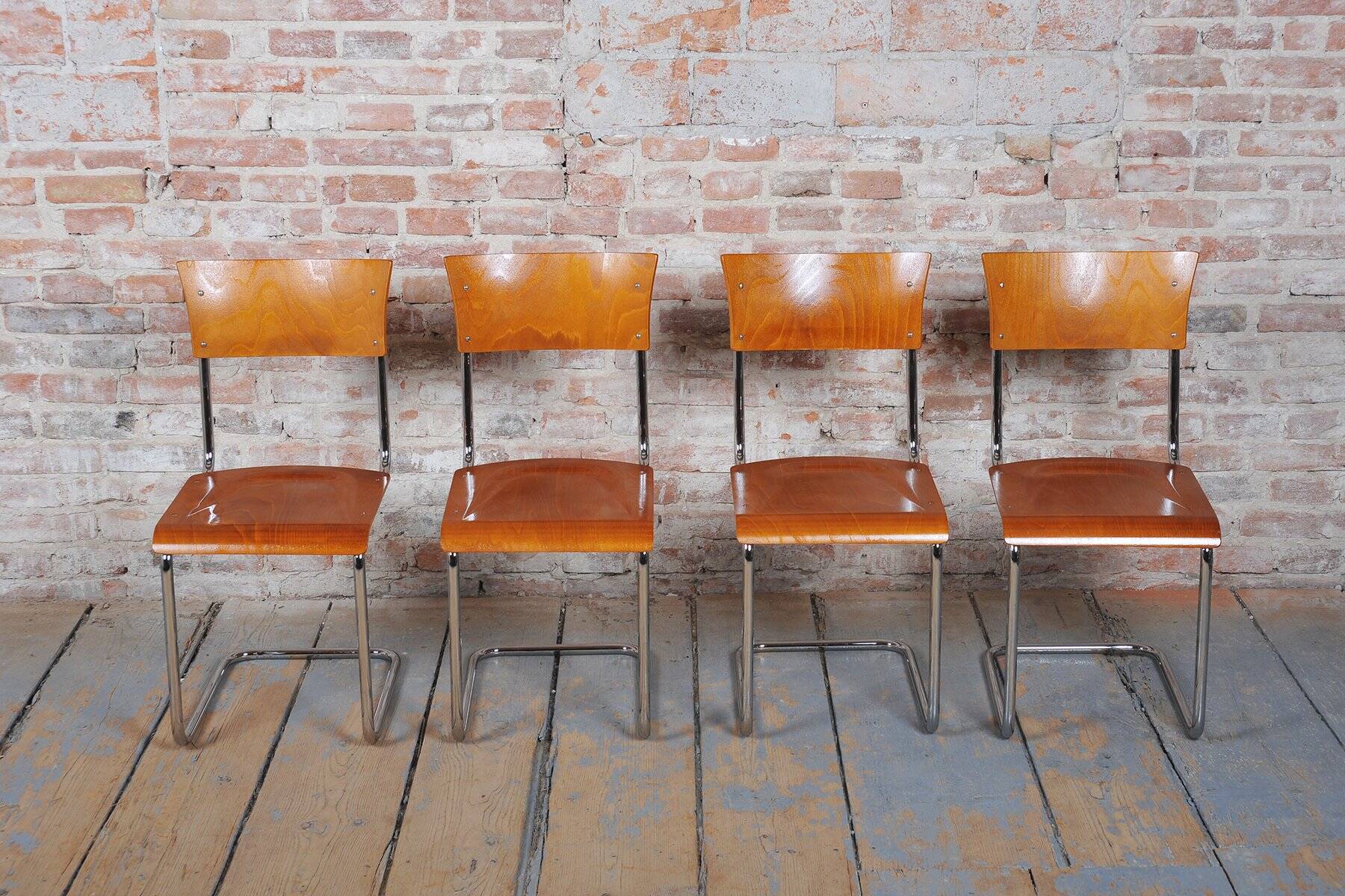 Vintage Bauhaus Chairs in Beech and Chrome, Czech, 1930s, Set of 8