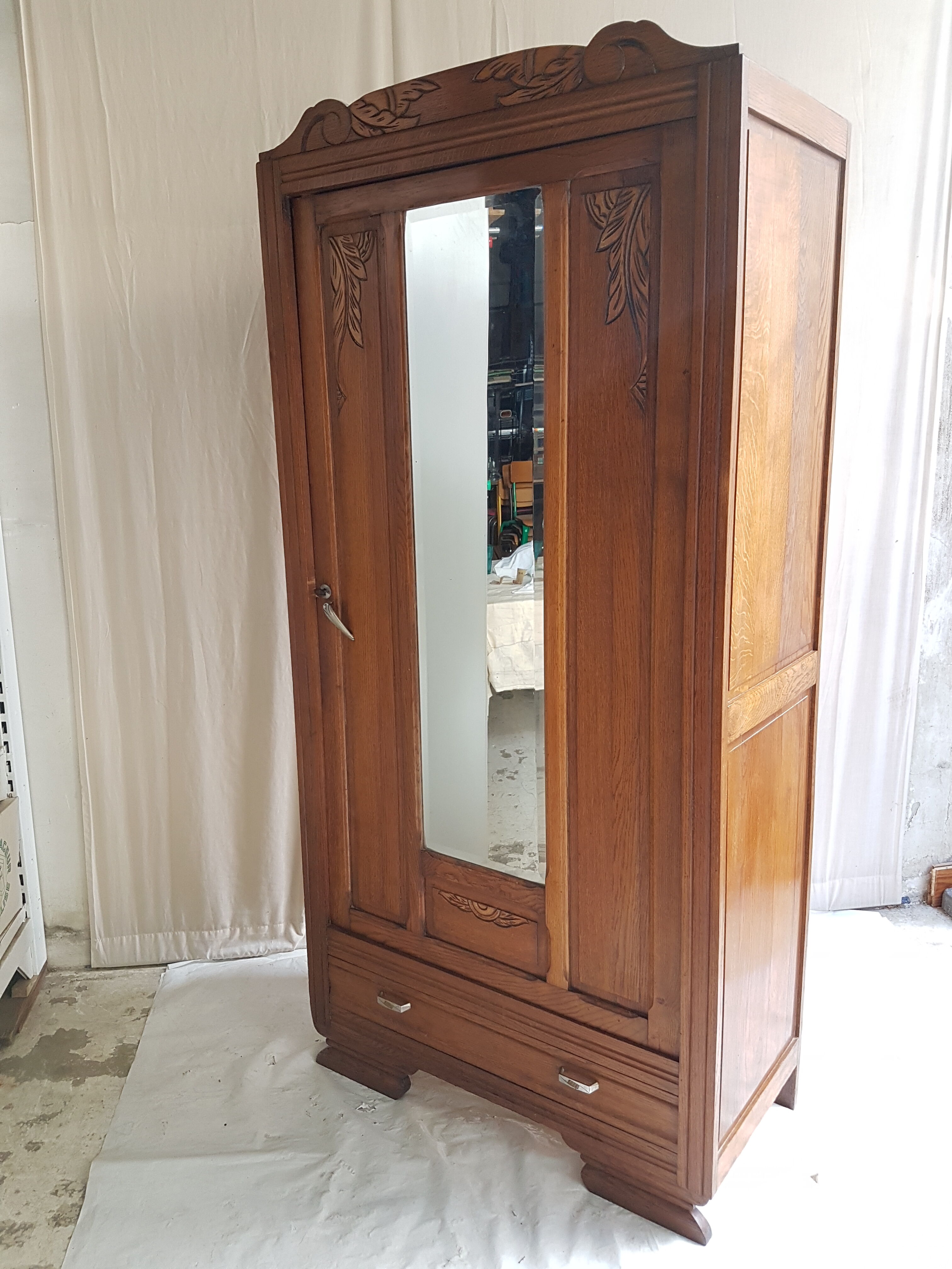 Vintage wardrobe with 1 door for years 50