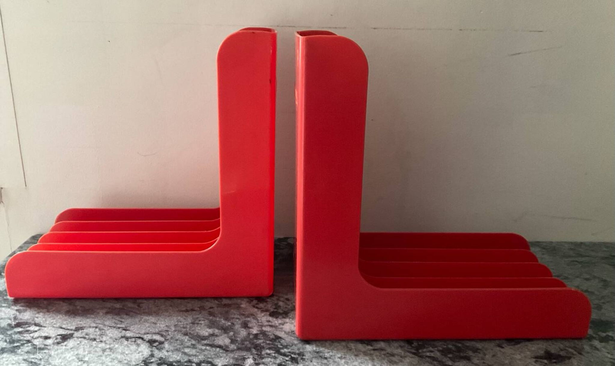 Pair of vinyl storage racks Boa Inter Holland from the 1970s.