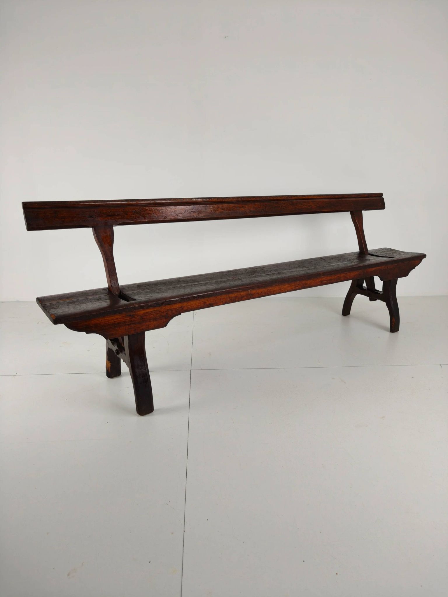 Banc de chemin de fer victorien en pin pitchpin – Halstead’s Makers, Todmorden