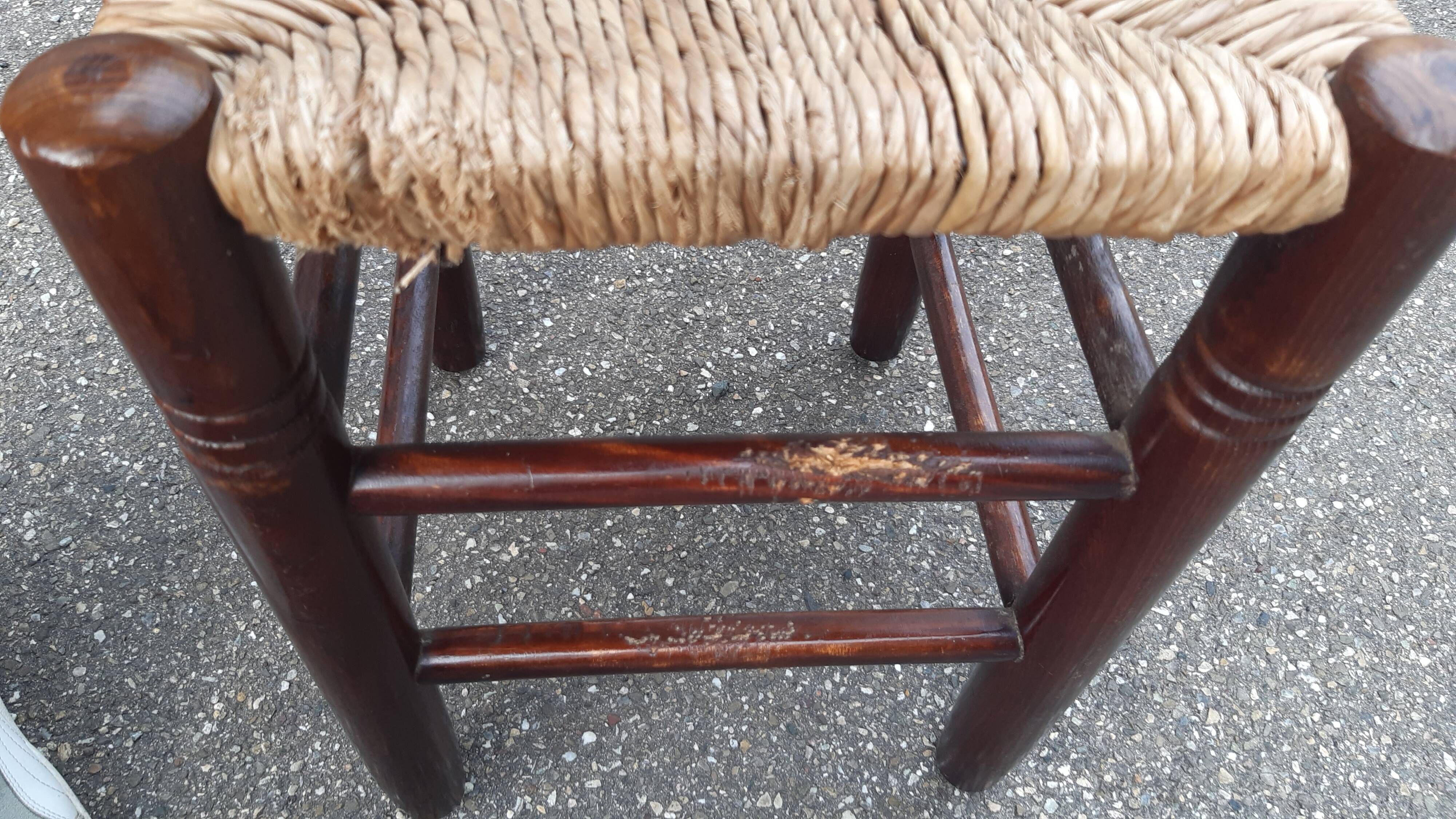 Set of 6 straw stools