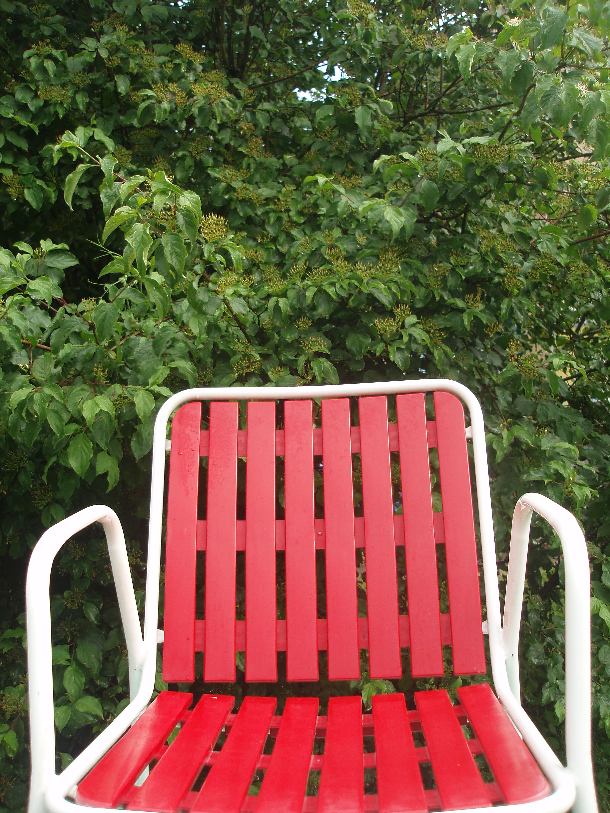 4 armchairs EMU model Rio Italian vintage 2 red and 2 white