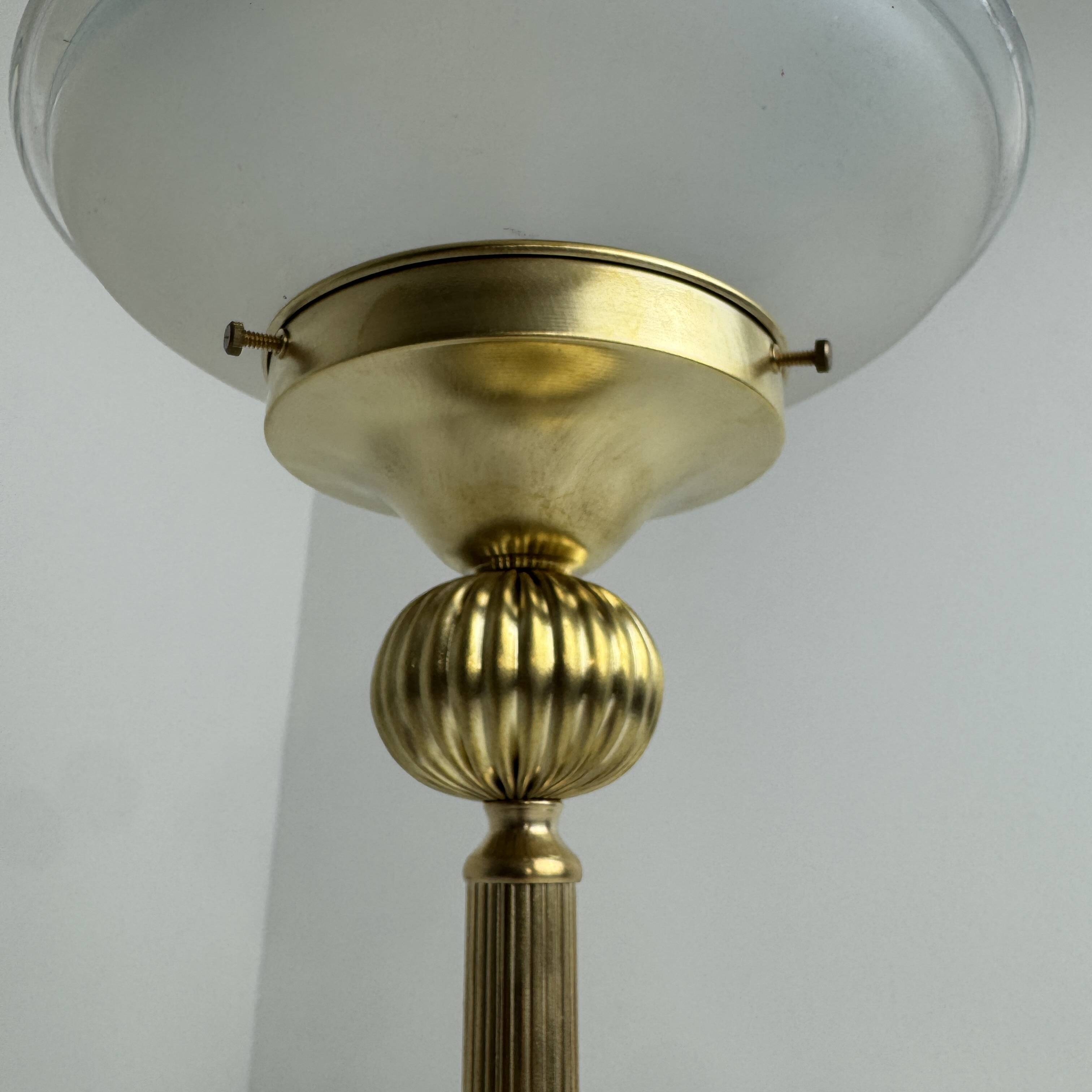 Ancienne lampe a poser laiton & verre vintage