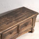 Table basse ancienne à tiroirs en bois de pin – Chine, vers 1900