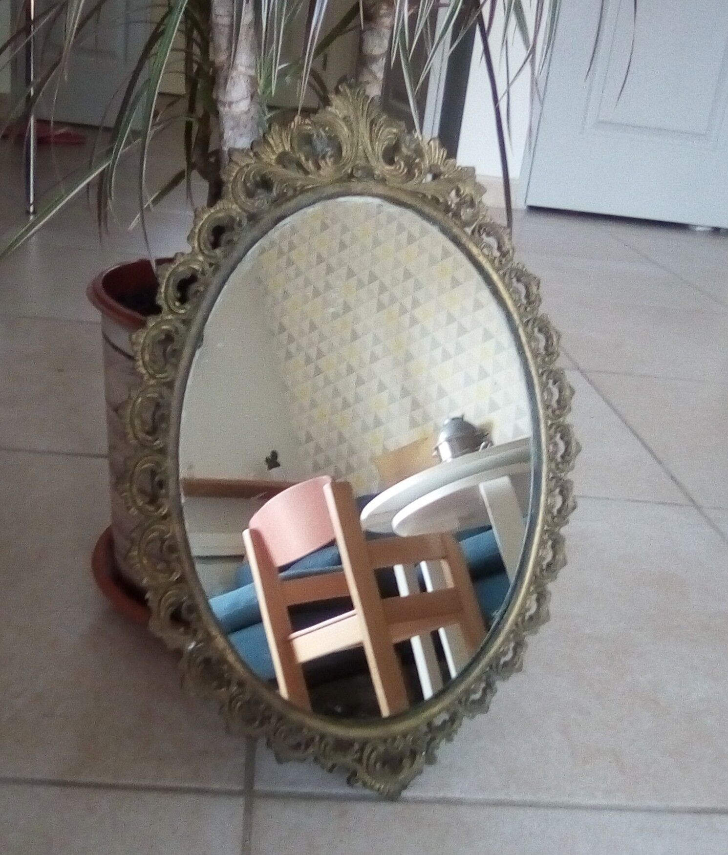 Old oval mirror 41x29 baroque style brass frame