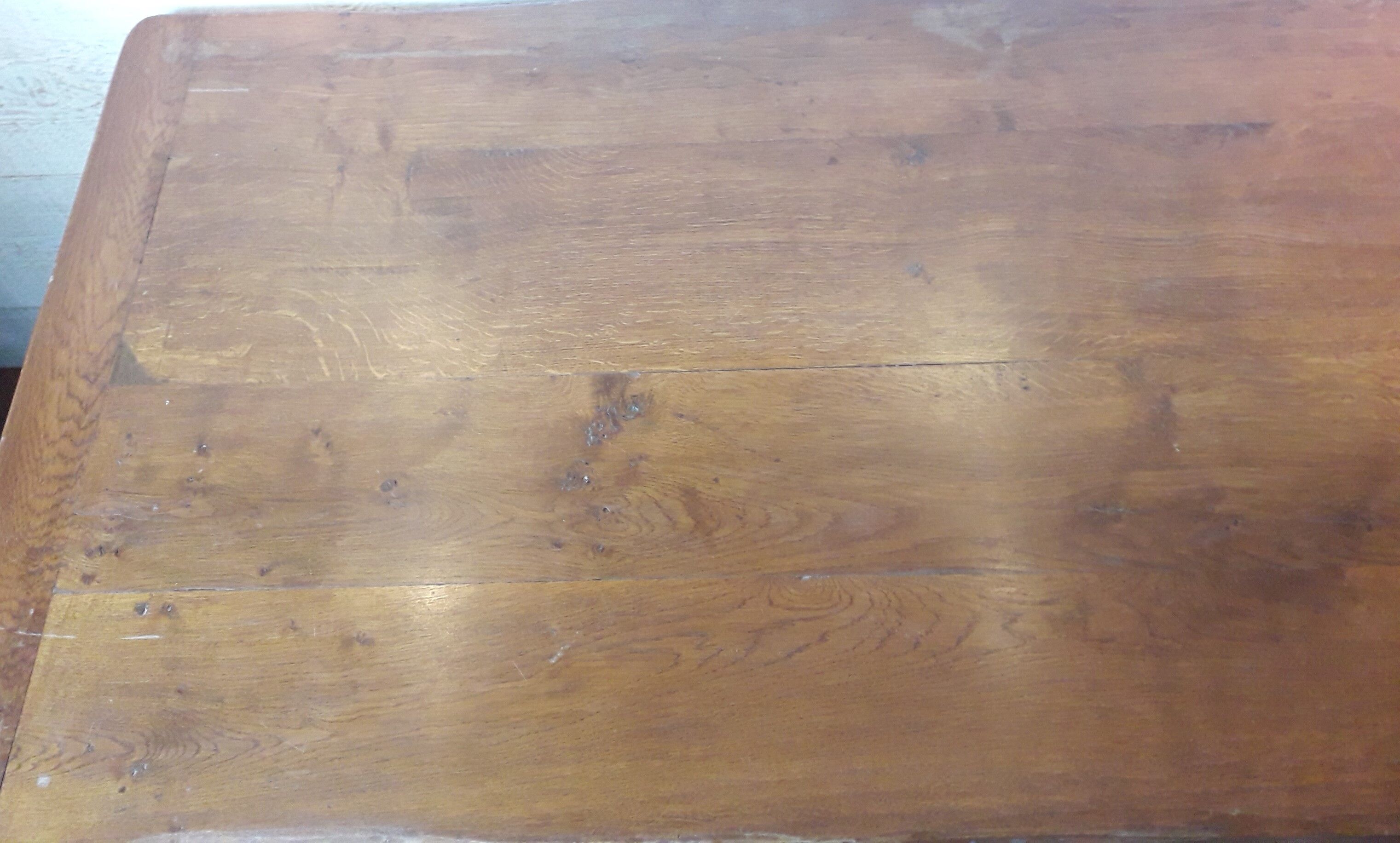 Farm table