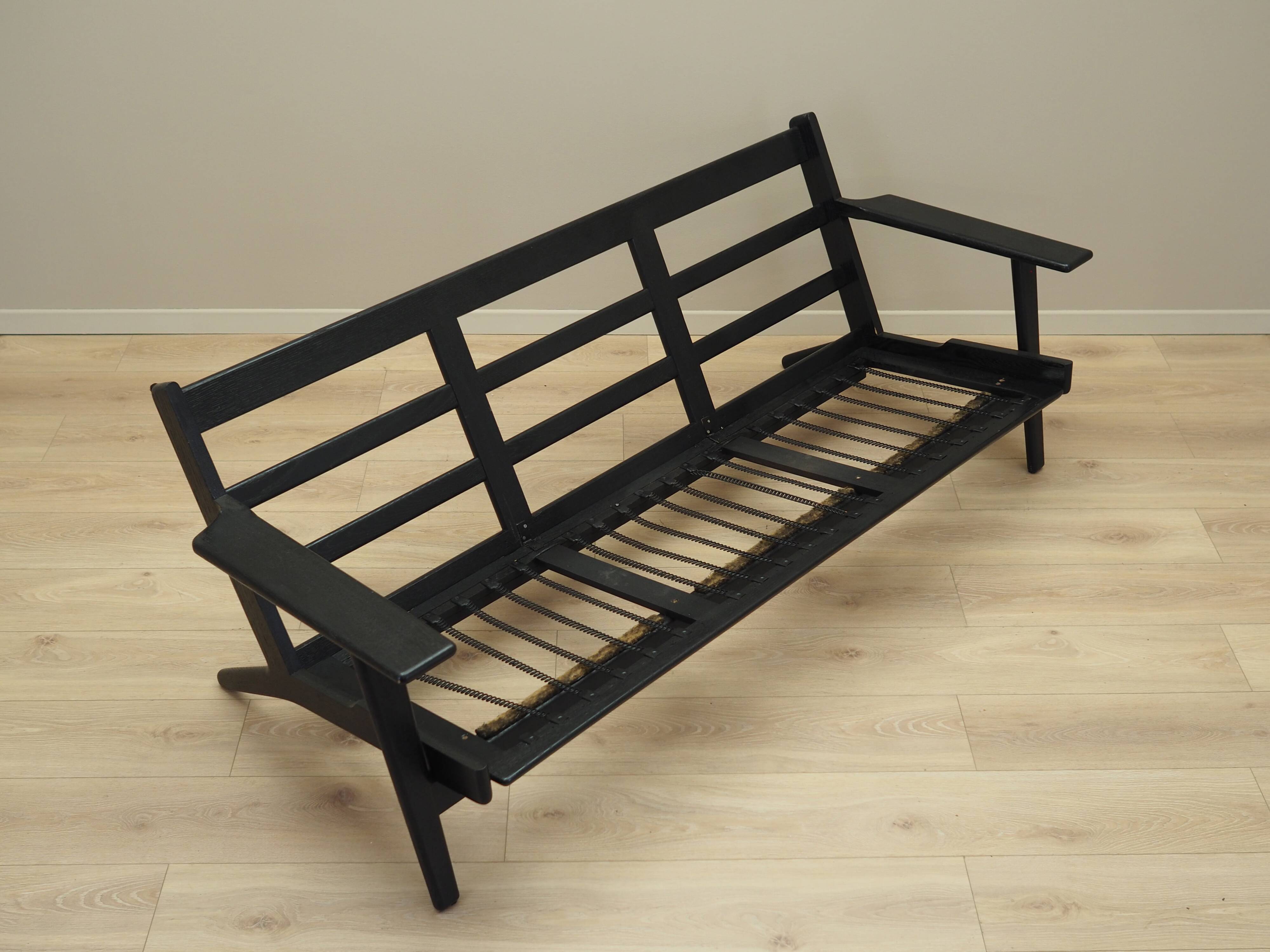 Canapé en chêne, design danois, années 1960, designer : Hans. J. Wegner, réalisation : Getama