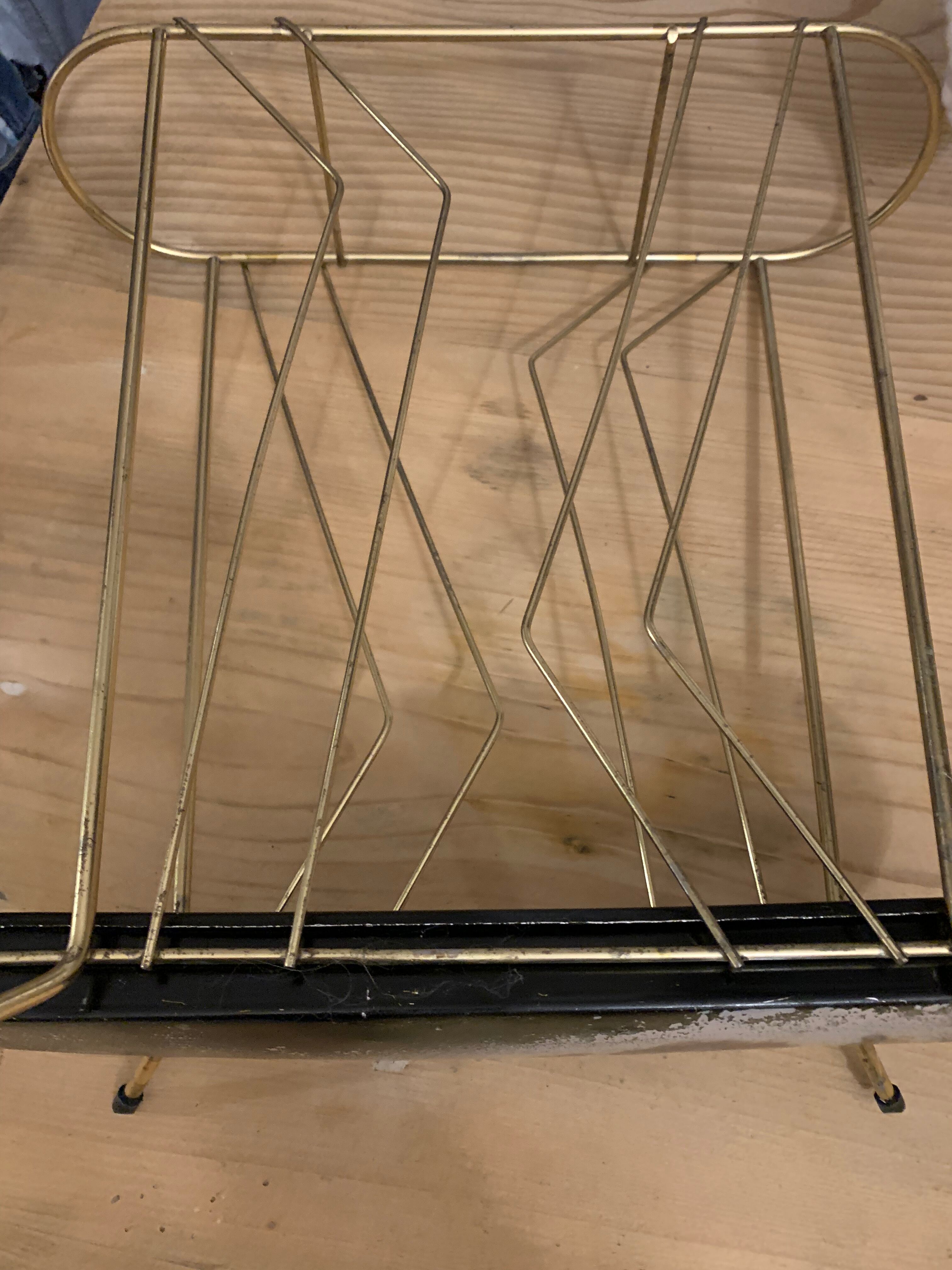 Vintage umbrella door