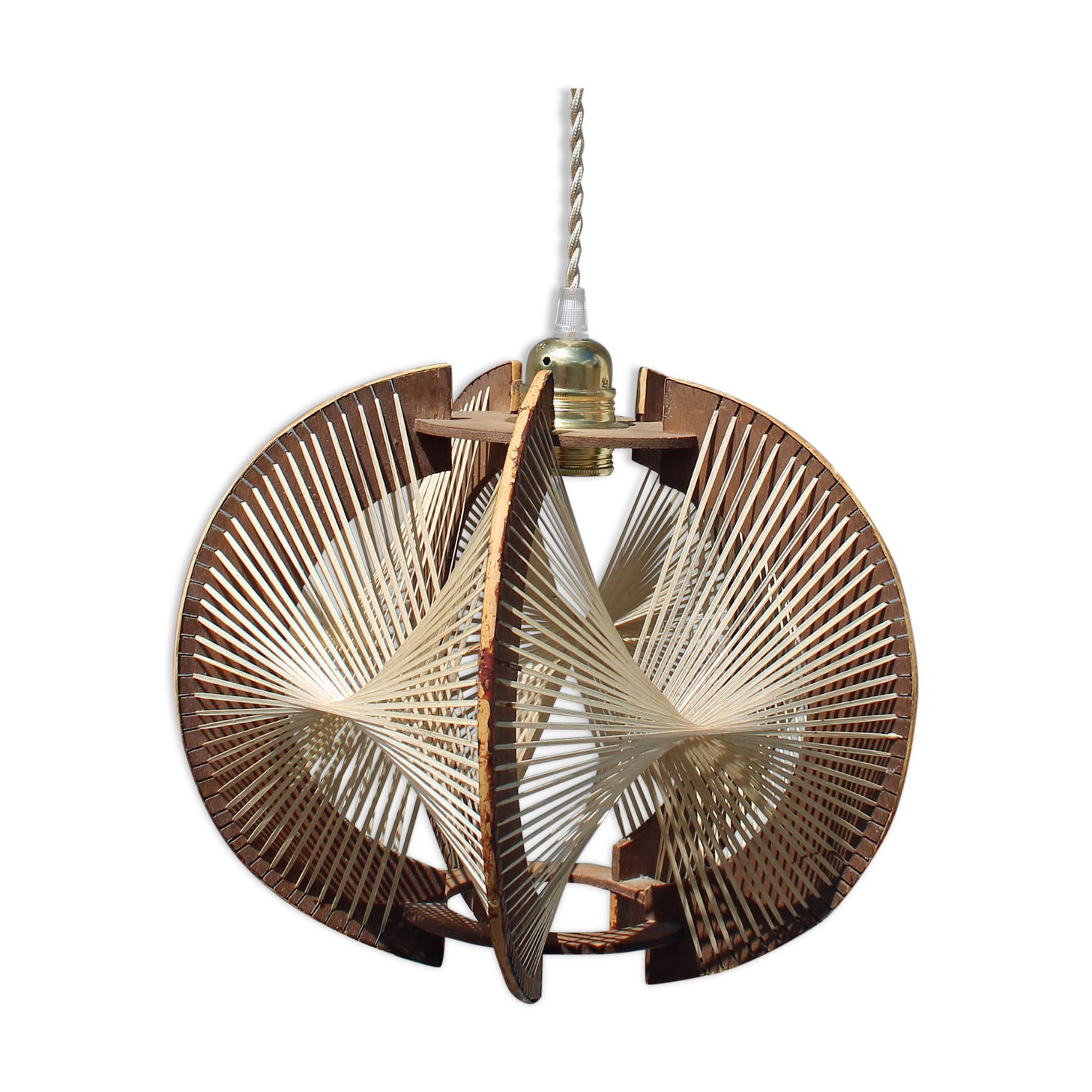 Wooden and rattan suspension